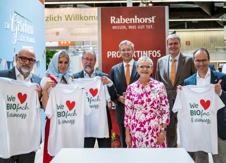 Rabenhorst- und Rotbäckchen-Neuheiten im Bio-Sortiment sowie Patricia Kelly-Kooperation auf der BioFach 2022 präsentiert